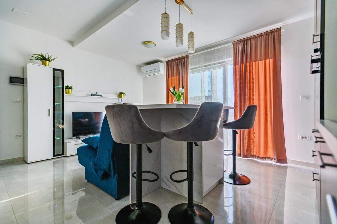 Holiday Apartment Zadar - With Summer Balcony And Parking Kültér fotó